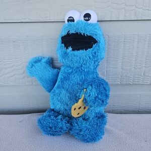 Hasbro Sesame Street Talking Cookie Monster Plush 14" Blue Monster WORKS 2017